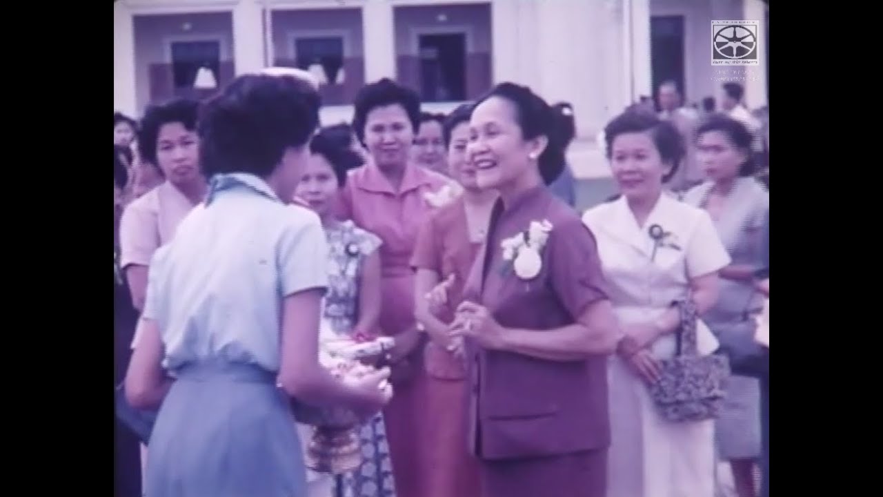 ท่านผู้หญิงละเอียด พิบูลสงครามเปิดงานวันแม่แห่งชาติ 2499