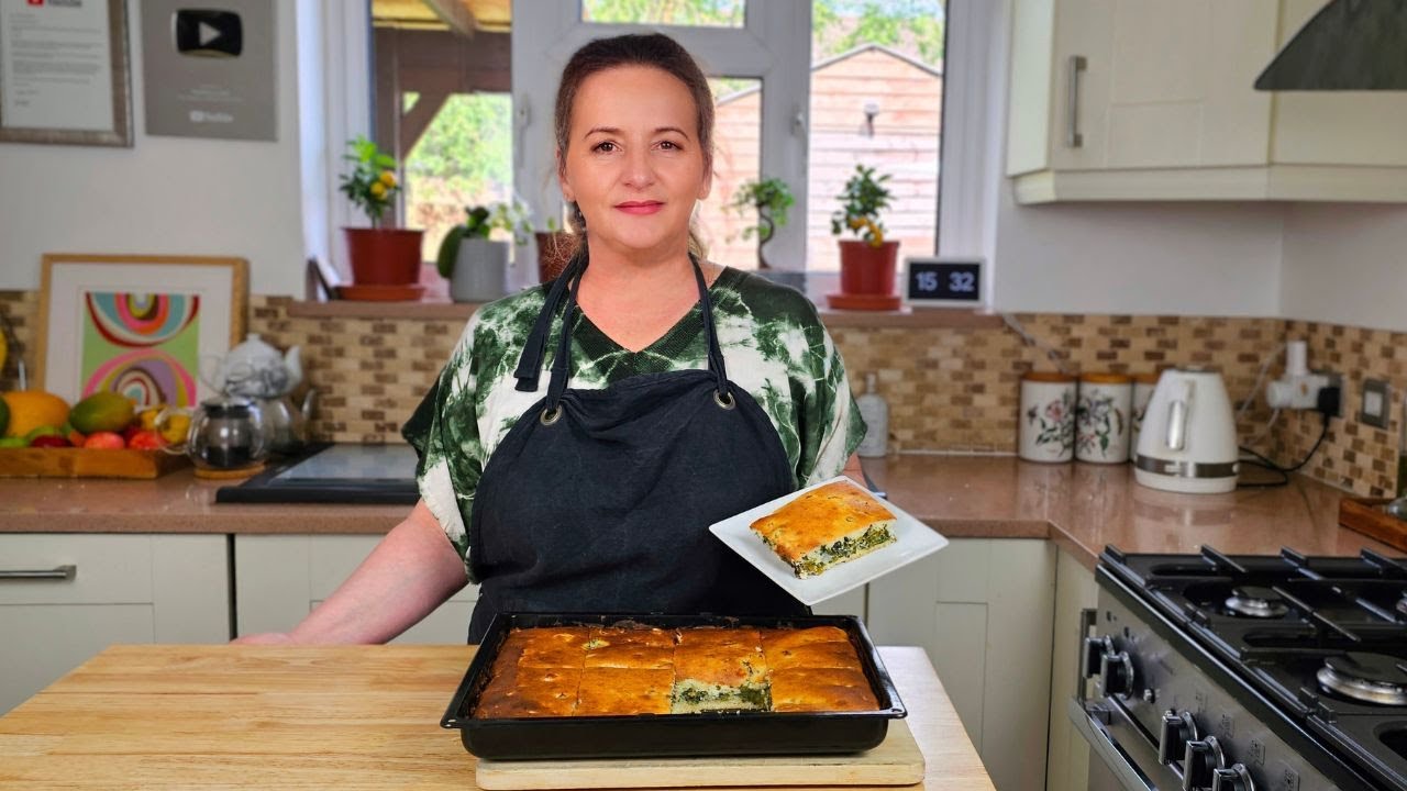 Pite Misri me Hithëra dhe Seklla të Buta apo Lëpjeta| Cornmeal Pie With Nettles and Common Sorrel