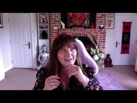 Annie T chats to renowned Psychic Medium TJ Higgs