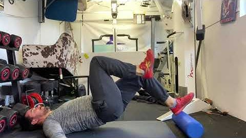 Single Leg Foam Roller Hamstring Curl