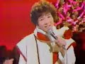 田原俊彦  君に薔薇薔薇...という感じ