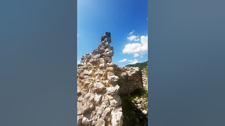 Stari Srednjevjekovni grad Jeringrad Milesevac podno njega je stara Hisardzik Dzamija iz 18 Vijeka