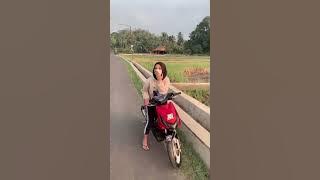 Story'Wa Kane Ukhtinya Memang Beda 💌😄 — DJ Aku Bete Sama Kamu 🎶🎧