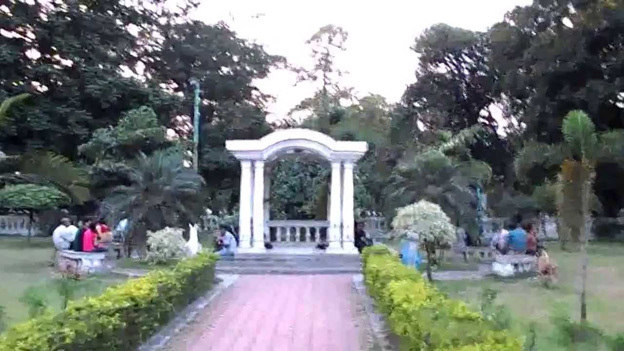 Romantic park at Kolkata. - YouTube