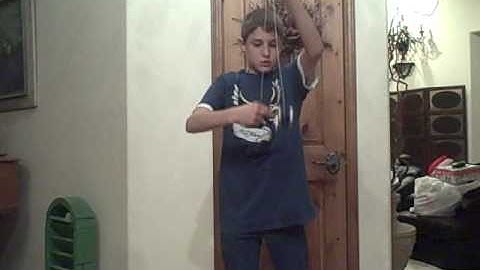 How to do yoyo Tricks beginners:Barrel Rolls