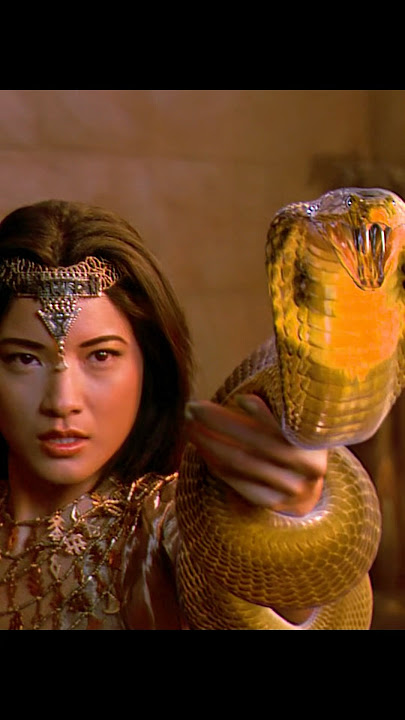The Scorpion King (2002) | Cassandra's Deadly Gamble Against Memnon 🐍