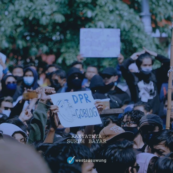 Viral Story Wa Sindiran Demo Tolak Omnibus Law Untuk DPR RI