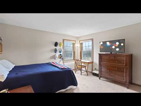 12629 N Park Drive, Mequon, WI home video tour
