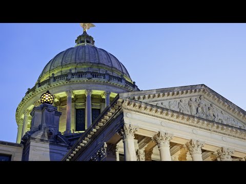 Video: Mississippi are legi albastre?