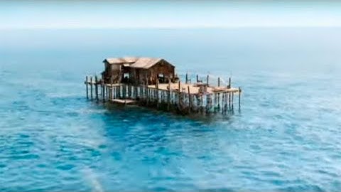 ヤツは海の底からやってくる！モンスターパニック映画『シー・トレマーズ』予告編