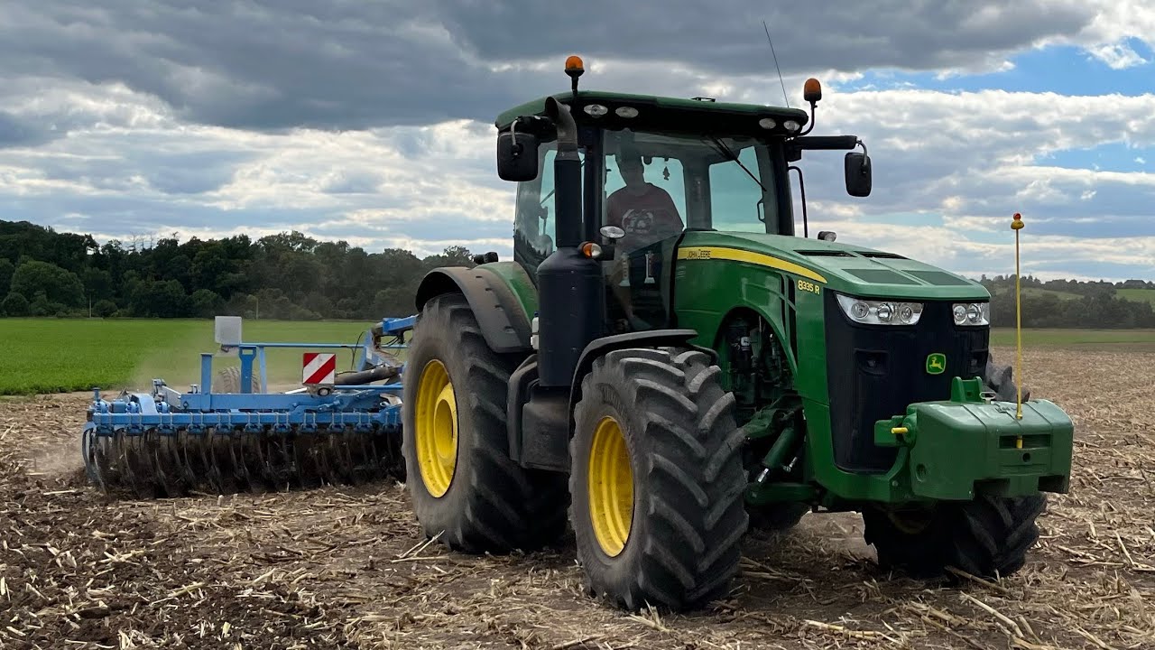 Diskování pole 2022 (John Deere 8335r) [4k]