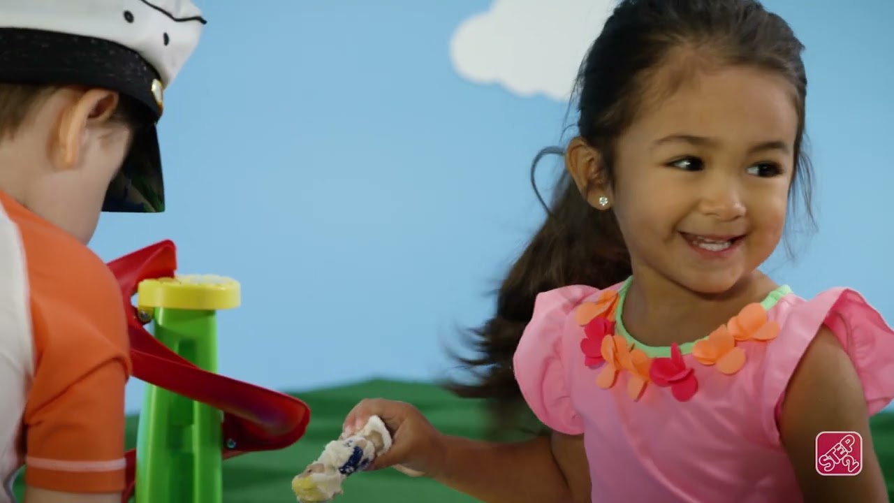 Watch: Fiesta Cruise Water Table with Umbrella video