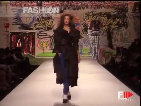 Vivienne Westwood Spring/Summer 2007 RTW, complete show - YouTube