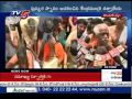 Union Minister Dattatreya takes Pushkar bath in Dharmapuri