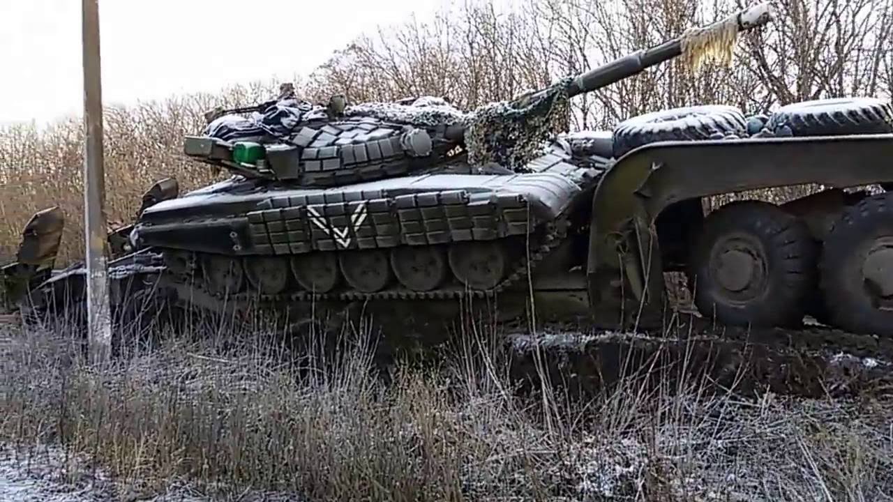 Танки Т72 и опора электро передач. Tank T72 and support electro gear ...