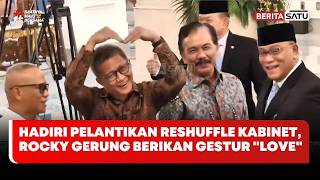 Hadiri Pelantikan Reshuffle Kabinet Rocky Gerung Berikan Gestur Love beritasatu