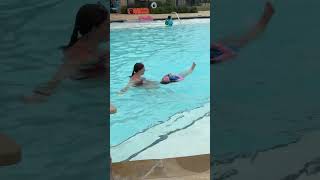 Ava Learns to Swim – Week 1 Progress!