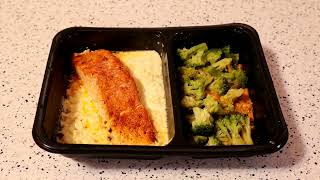 Factor 75 Meals Blackened Salmon With Smoked Gouda Cauliflower Grits And Broccoli Review