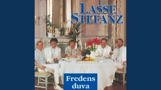 Video thumbnail of "Lasse Stefanz - Huset i dalen"