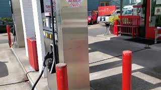 Bills Old Fashion Service, The Best Pure Non Ethanol Gas Station, Lake Oswego In Portland, Oregon