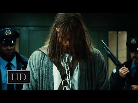 Хэллоуин (2007) - Побег Майкла Майерса