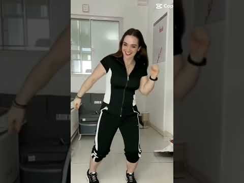 Ice Ice Baby! Dancing Mamma #capcut