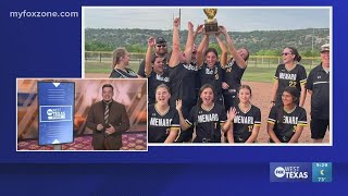 Menard softball wins district title