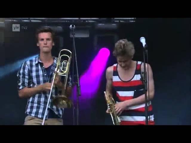 Kuningasidea - Enemmän duoo ku sooloo @ Ruisrock 2012 akkorde