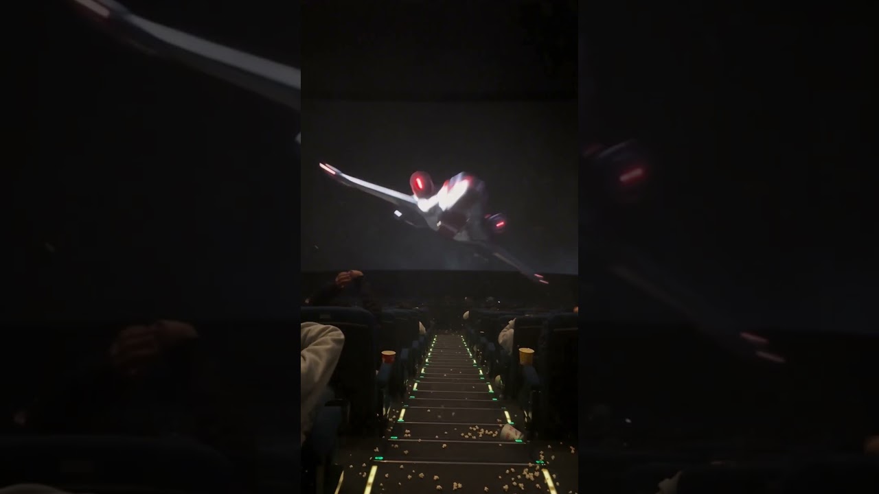 Why 4DX is the most terrifying way to watch a movie 😨🍿 #4DX #Cinema #Shorts