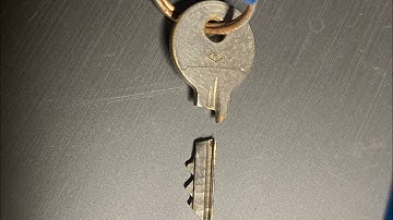 Uh Oh, Now What? Broken IH Cub Cadet 149 Ignition Key!