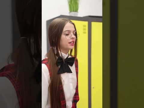 Я Нашла Секретную Комнату в Самой Строгой Школе в Мире!