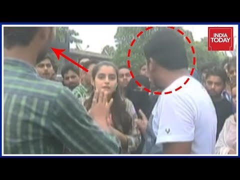 India Today Reporter Heckled In Aligarh University