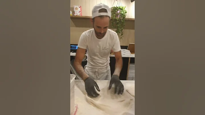 Wood fired pizza takeaway coolum