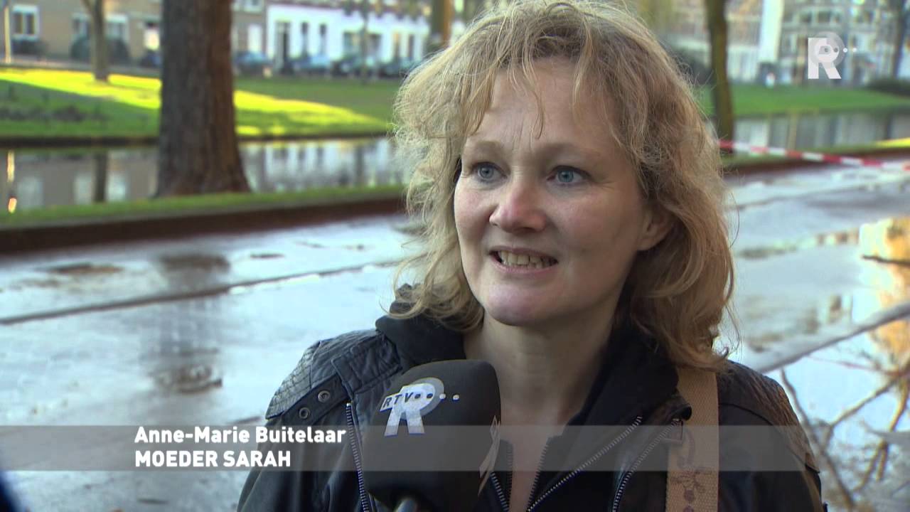 Meisje gered uit sinkhole Rotterdam-Noord