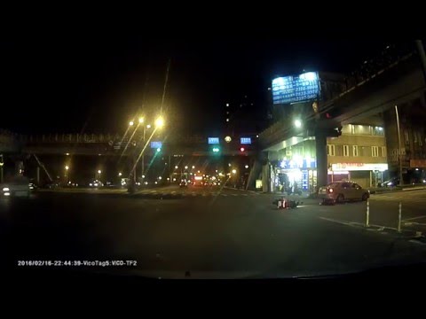 20160216承德橋往南，承德敦煌路口車禍