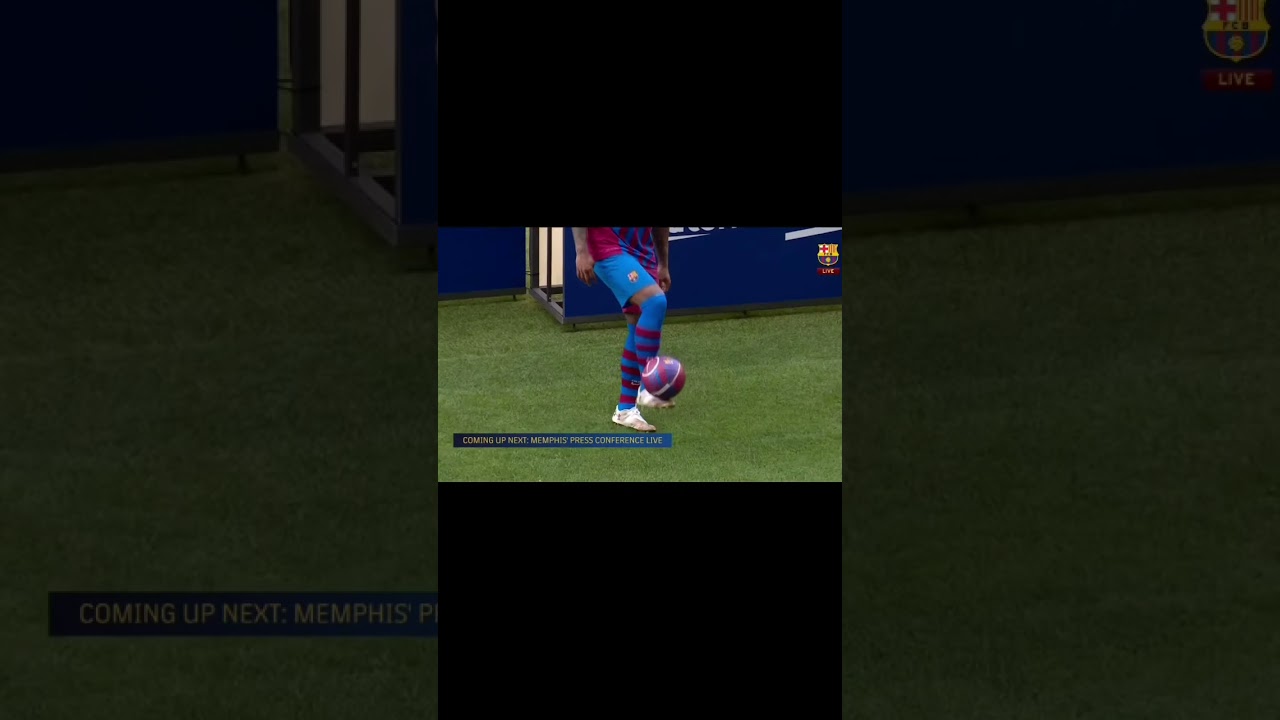 MEMPHIS DEPAY OFFICIAL PRESENTATION  I FC BARCELONA I COMP NOU 