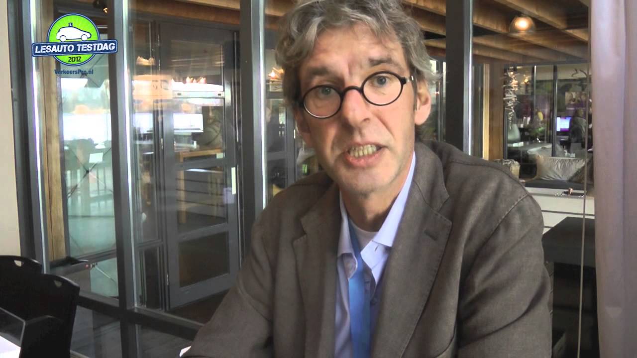 Peter Claassen op de Rijschoolbeurs tijdens de Lesauto-testdag 2012 (VerkeersProTV)