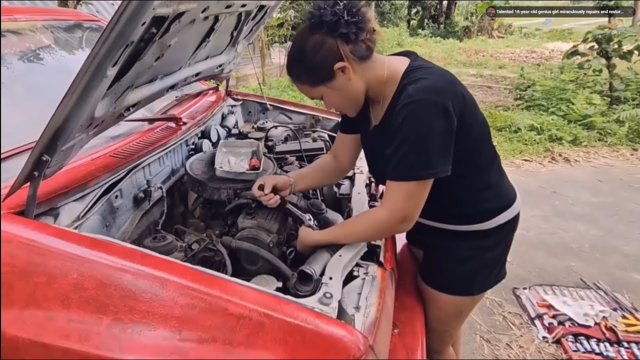 Unbelievable Skill! The Girl Restores a Car Engine That Broke Down on the Road