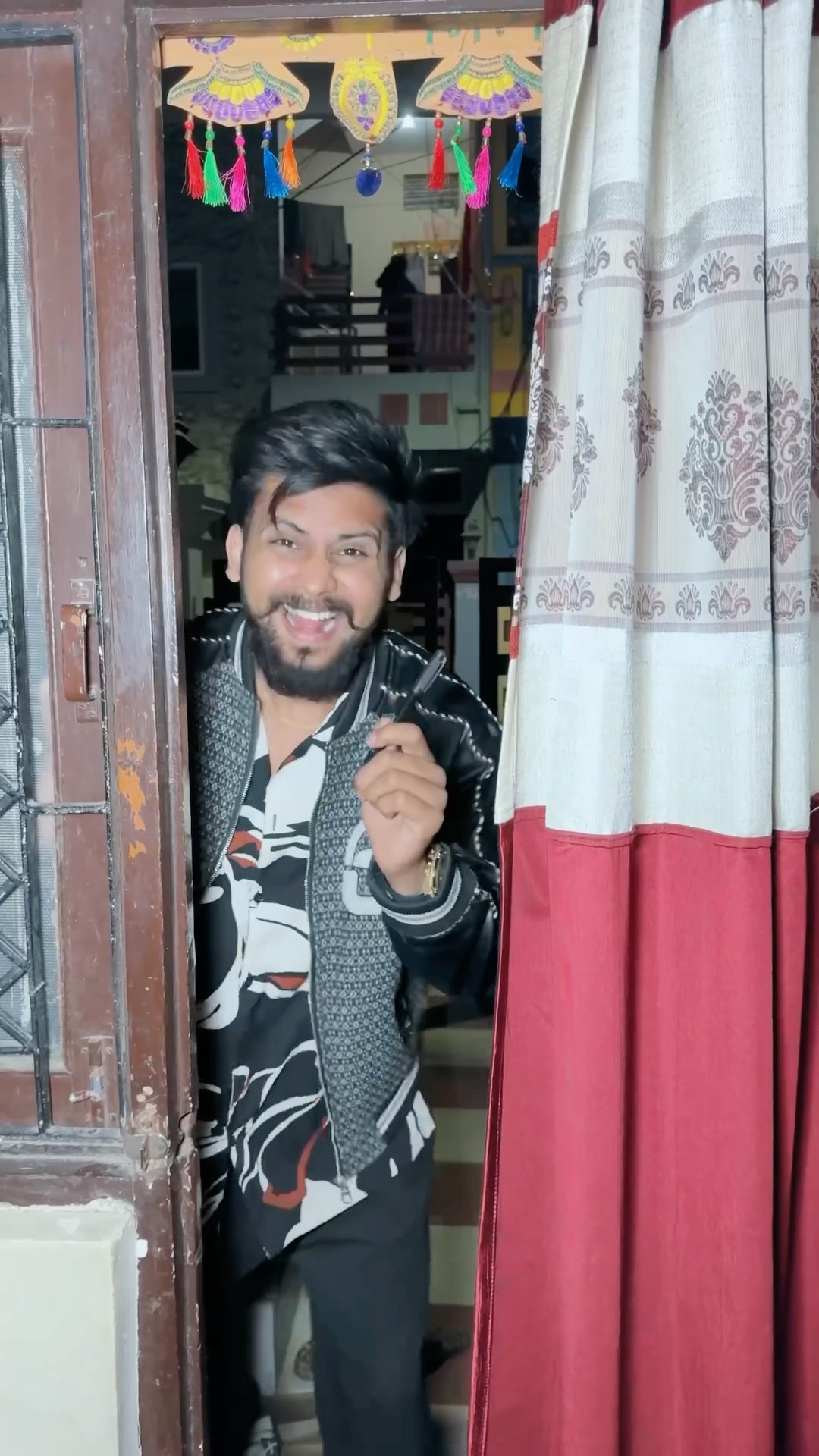 बिचारा मेरा भाई ?||funny video||#comedy #biwino1 #funny #youtubeshorts #hellobrother #golu008