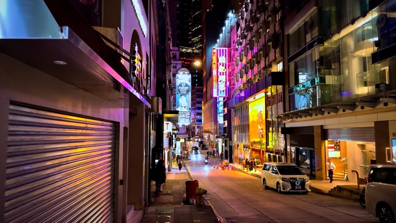 Hong Kong Central's Winding Streets At Night • 4K60fps HDR