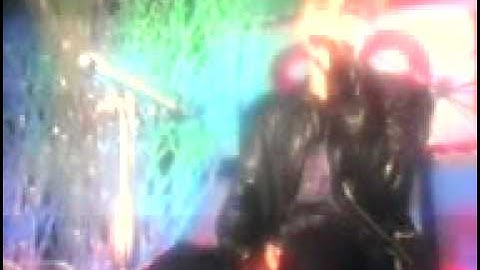 Justin Bieber Performing "Mistletoe" in "So Random"