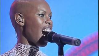 Luciano Pavarotti & Skunk Anansie - You'll Follow Me Down chords