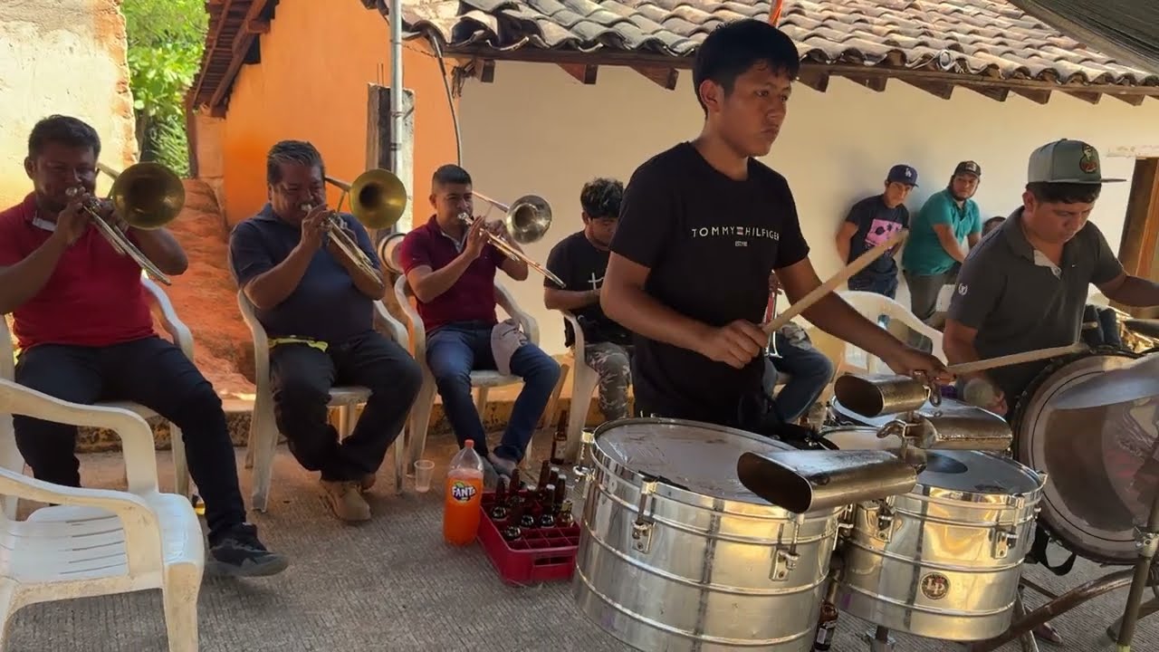 😱Pero que Bonito toca esta Banda de Tilapa Guerrero 🎺🎶