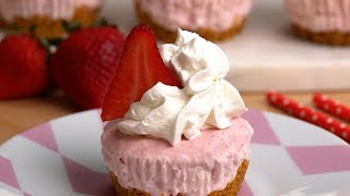No Bake Mini Strawberry Cheesecakes | Dessert