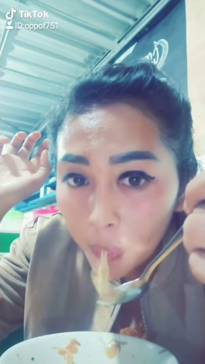 Mkn terus biar gemuk semok