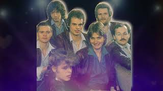 Download Lagu New Deal Country/CountryRockformatie \ MP3