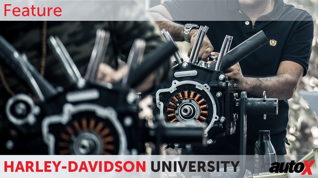 We Rebuild A Milwaukee Eight Engine Harley Davidson University Autox Youtube