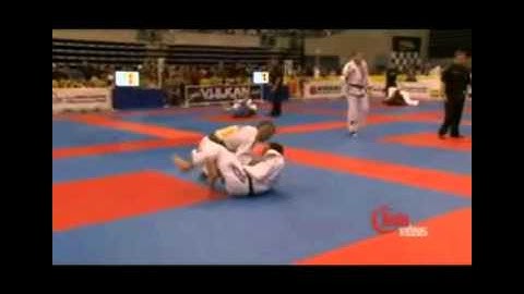 Lucas Leite - Half Guard: Pull Half with Sleeve Grip