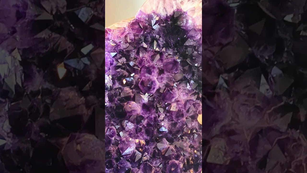 Amethyst is a meditative,  calming stone - This 3 feet wide massive Geode is so beautiful 😍