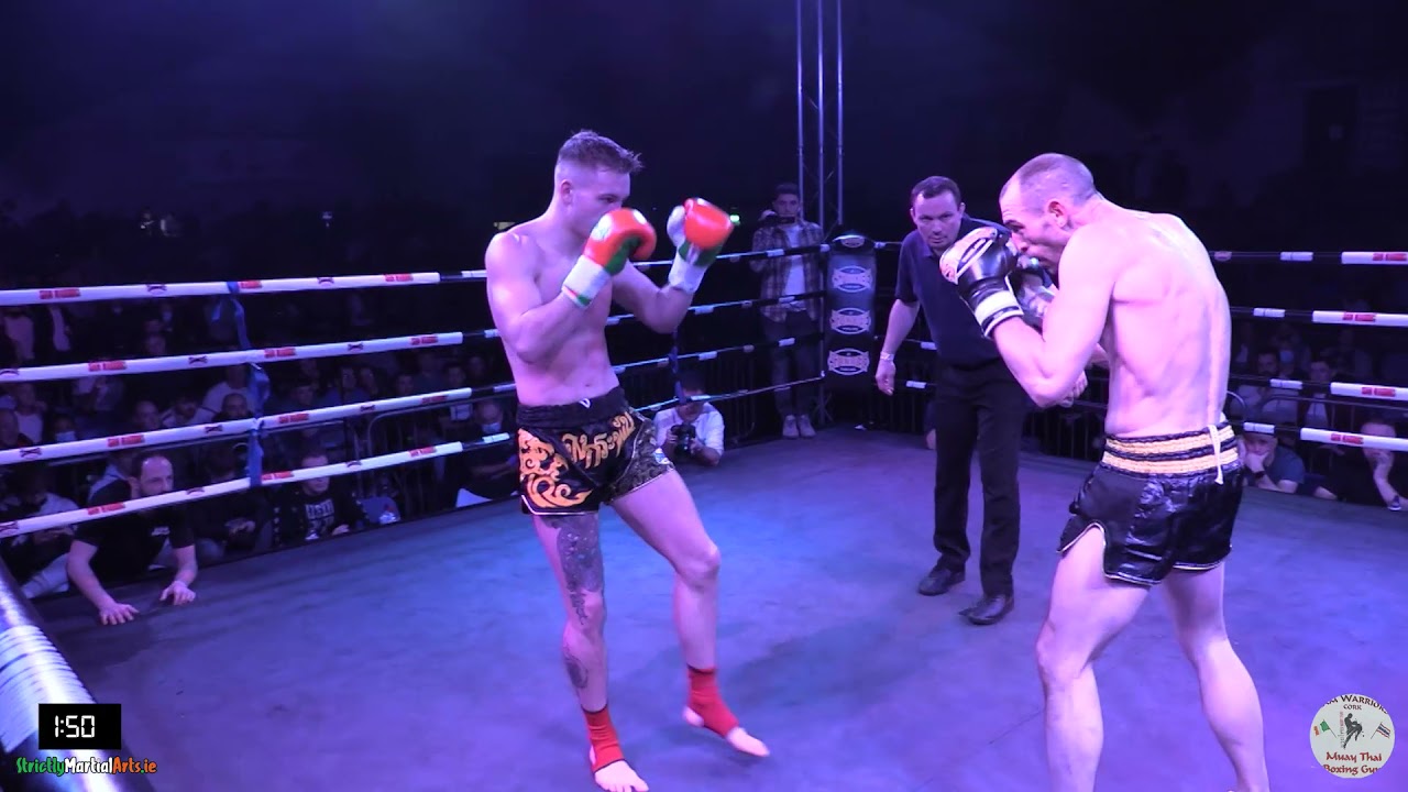 Dean Molloy vs Erik Hehir (Fight Video)
